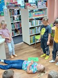 Pokazujemy emocje z ułożonych puzzli potworkowych