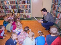 Zimowe zabawy w bibliotece