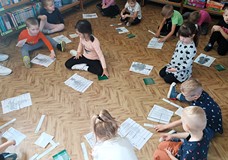 Układamy puzzle z jesiennymi drzewami