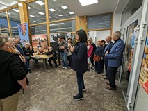 Zwiedzanie prawego skrzydła budynku, oprowadzały Wioletta Nyc i Ewa Walker.