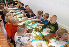 Wyklejamy plasteliną jesienne liście