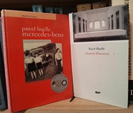 na zdjęciu książki