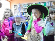 Przedszkolaki w bibliotece