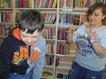 SOSW - chłopcy w bibliotece