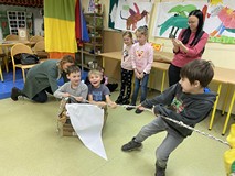 Zabawa w przeprawę statkiem
