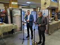 Pastor Jarosław Gaudek z Kościoła Ewangelicznych Chrześcijan w Żninie i dyrektor KBP Dariusz Pawliko