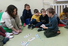 Dzieci w trakcie zabawy