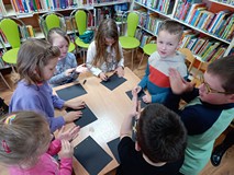 Zajęcia plastyczne- tworzymy własną Czarna Książkę Kolorów