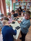Zajęcia plastyczne- tworzymy własną Czarna Książkę Kolorów