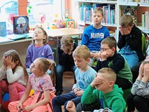 Słuchamy Czarnej Książki Kolorów