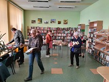 czytelnicy wybierają książki