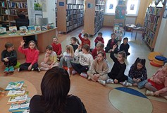 Dzieci ze świetlicy przy SP18 na spotkaniu ZAWODOWCY czyli CO Z CIEBIE WYROŚNIE