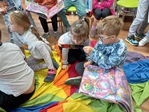To co dzieci lubia najbardziej.. czyli książki!!!
