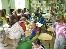 Goście w bibliotece