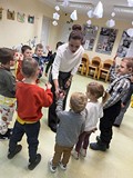 Dzieci w trakcie zabawy