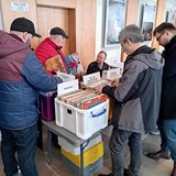 Uczestnicy i wystawcy Giełdy Płytowej.