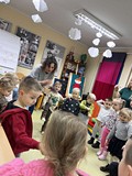 Dzieci w trakcie zabawy