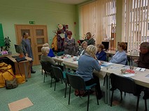 pani Eugenia udziela wskazówek