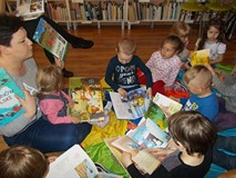 Wakacyjna przygoda z książką