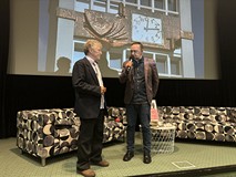 Uczestnicy dyskusji po filmie o Koszalinie w Koszalińskiej Bibliotece Publicznej - fot. Paula Brach