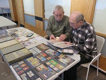 Uczestnicy Giełdy Kolekcjonerskiej.