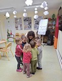 Dzieci w trakcie zabawy