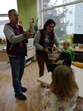 Pani Kinga i Pan Tomasz wprowadzają nowy temat - lustra