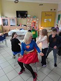 zabawa ruchowa 'Gorące krzesła