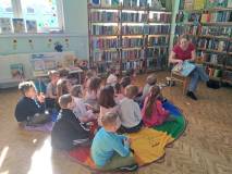 Bosmani w bibliotece