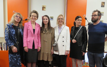 Od lewej: prof. Monika Zawierowska-Łozińska, Rektor Politechniki Koszalińskiej prof. Danuta...