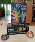 Książki Brzydcy Ludzie, Piąty akt, Nocny agent