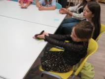 Warsztatach przyrodnicze z egzotycznymi zwierzętami.