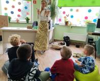 Dzieci odgadują psie emocje z rysunków