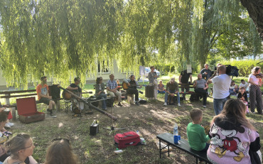 Jam Session przy Koszalińskiej Bibliotece Publicznej Filia nr 9.