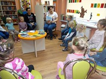 Pierwsza wizyta w bibliotece