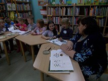 Kto w lesie stuka i co można zobaczyć przez lupę
