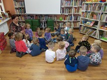 Misiowe zabawy w bibliotece