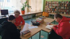 Przygotowywanie materiałów wytypowanych do selekcji.