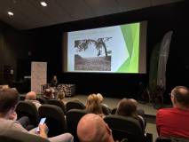 Kinga Częścik podczas prelekcji o Rugii.