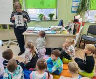 Pani Ania pyta „Wiewiórki” z Przedszkola nr 21 o kota pokazanego na rysunku
