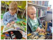 Chłopcy oglądają swoje ulubione książki.