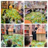 Zdobywcy słuchają opowiadania W. Widłaka 