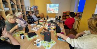 Na zdjęciu COOLturalne 6 podczas prezentacji zdjęć z podróży do Jordanii