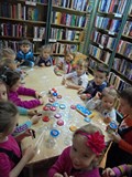 Zabawy z bałwankiem i przedszkolaki