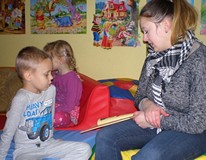 KLUB PRZYJACIÓŁ BIBLIOTEKI - DZIWNE BAJKI - CZYLI MOŻNA MYŚLEĆ I WIDZIEĆ INACZEJ