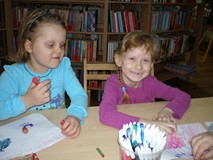 KLUB PRZYJACIÓŁ BIBLIOTEKI - DZIWNE BAJKI - CZYLI MOŻNA MYŚLEĆ I WIDZIEĆ INACZEJ