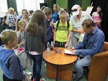 Arkadiusz Niemirski zachęcał do czytania...