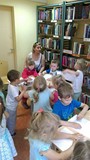 Stokrotki w bibliotece