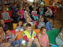 TYDZIEŃ BIBLIOTEK - „CIEKAWI GOŚCIE W BIBLIOTECE - PAN STRAŻAK”