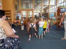 „Jeżyki” w bibliotece